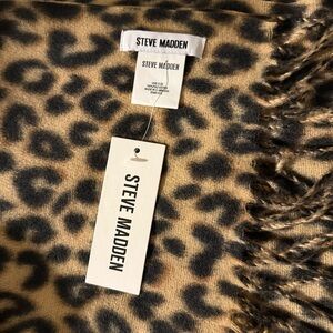 Steve Madden Tan and Black Animal Print Scarf